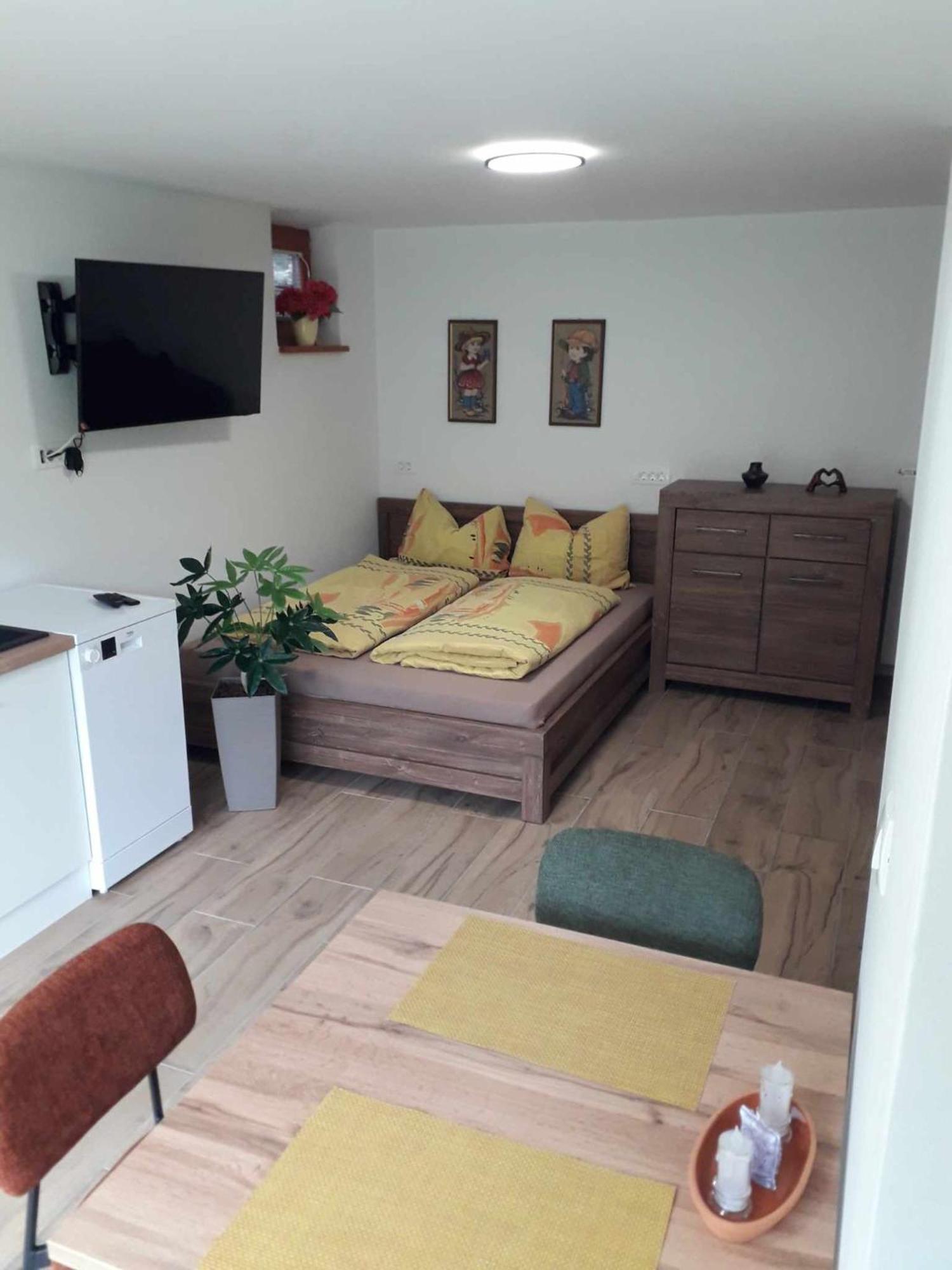 Apartmaji Brloznica Pod Veliko Planino Luče Zewnętrze zdjęcie